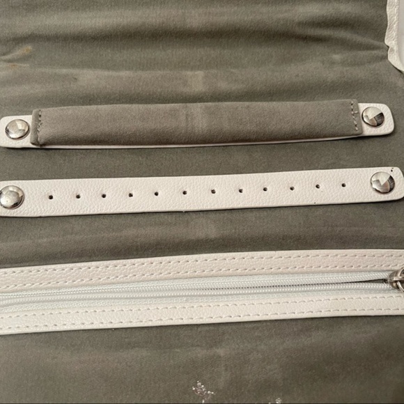 Chamilia Jewelry Wallet - Picture 8 of 8